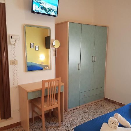 Hotel Villa Ersilia Rimini B&B Eksteriør billede