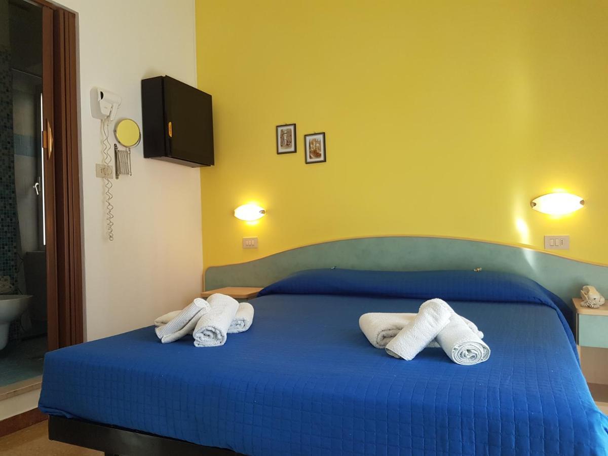 Hotel Villa Ersilia Rimini B&B Eksteriør billede
