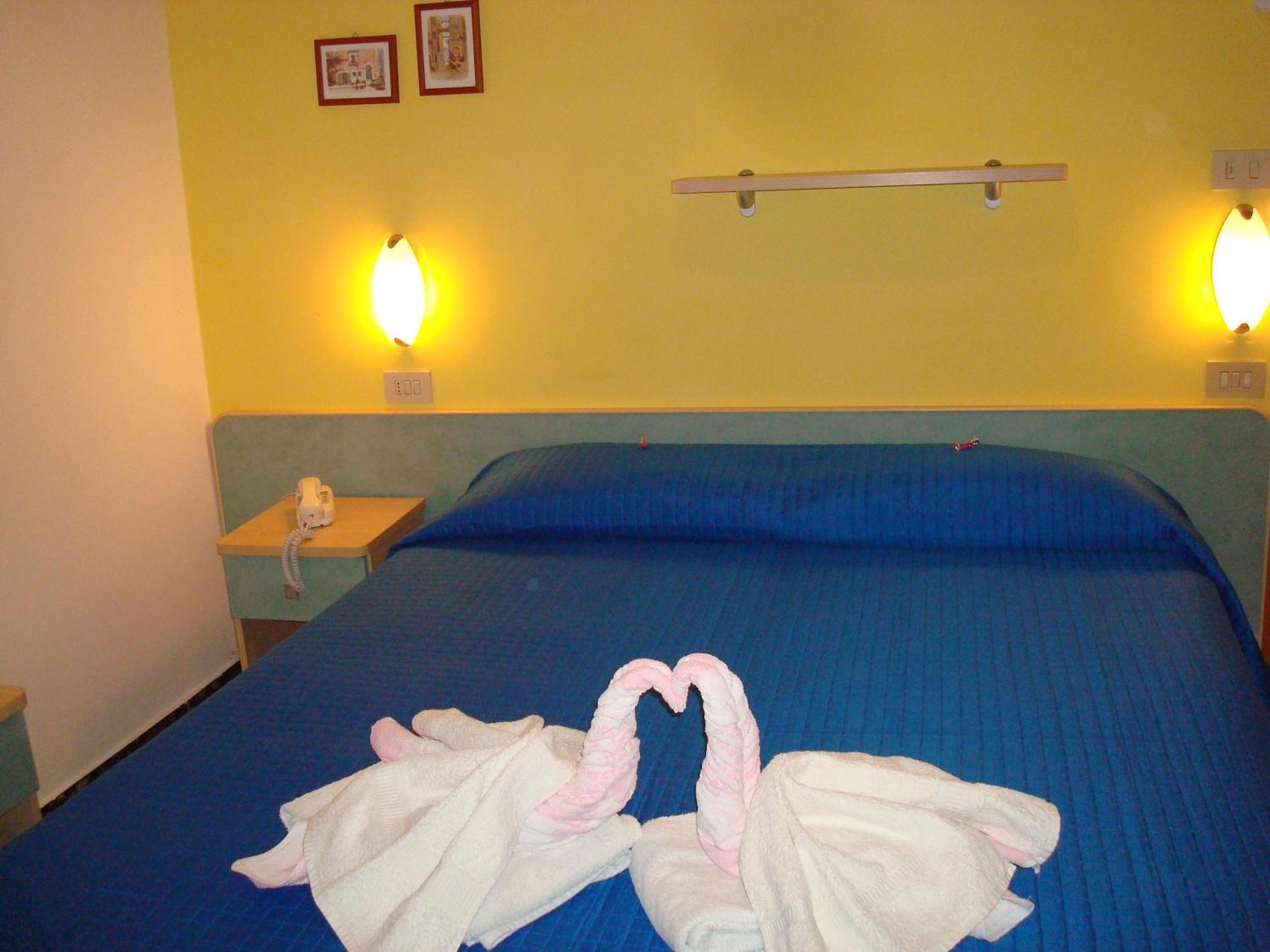 Hotel Villa Ersilia Rimini B&B Eksteriør billede
