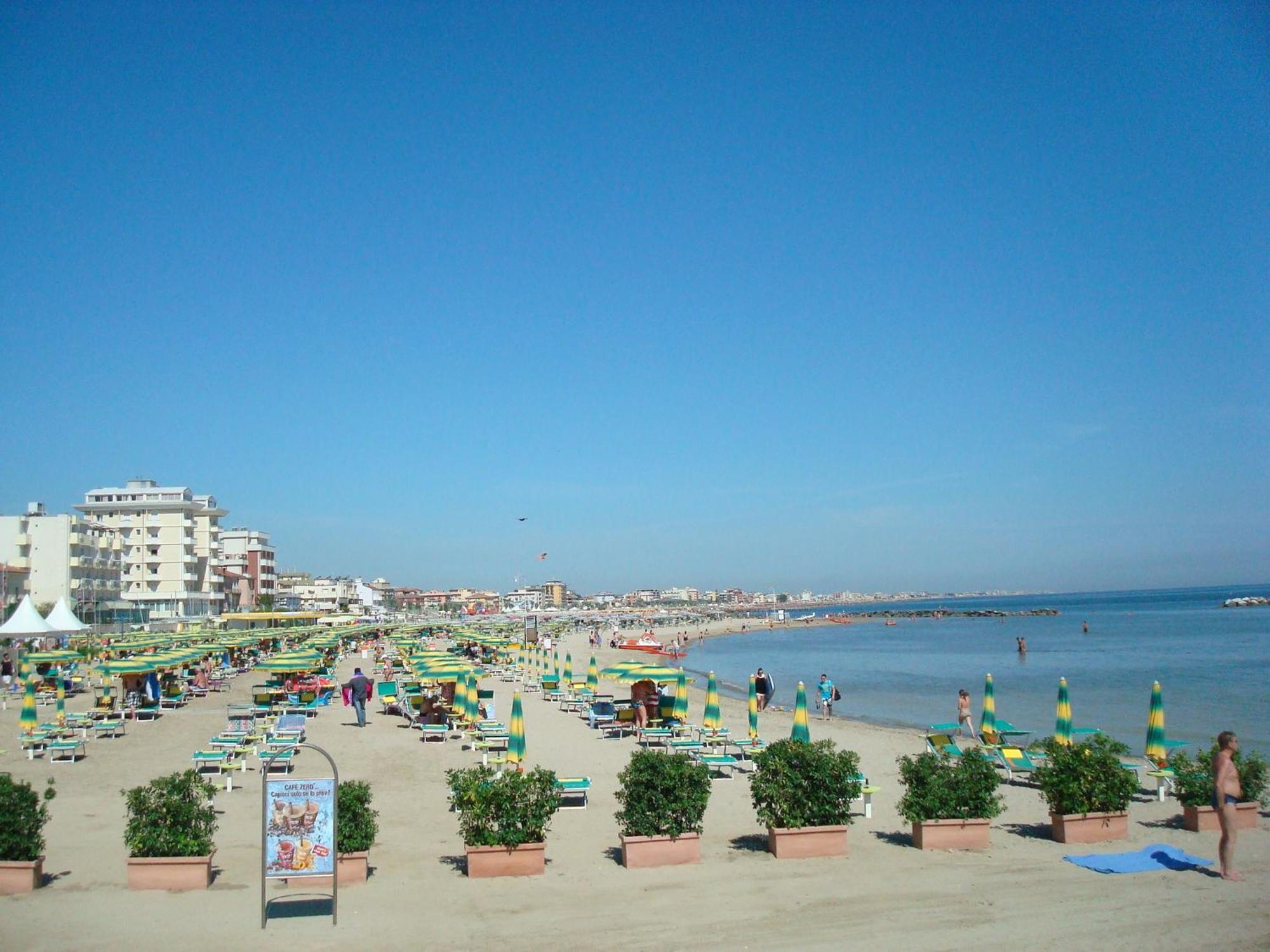 Hotel Villa Ersilia Rimini B&B Eksteriør billede