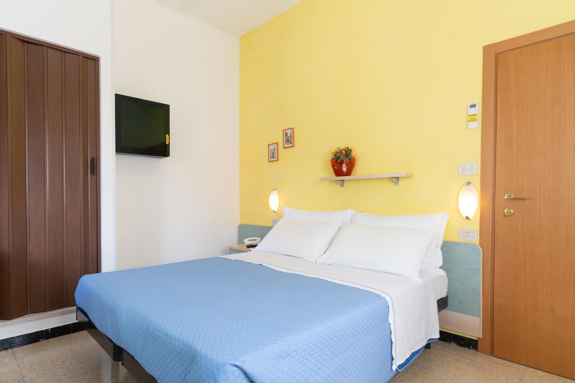 Hotel Villa Ersilia Rimini B&B Eksteriør billede