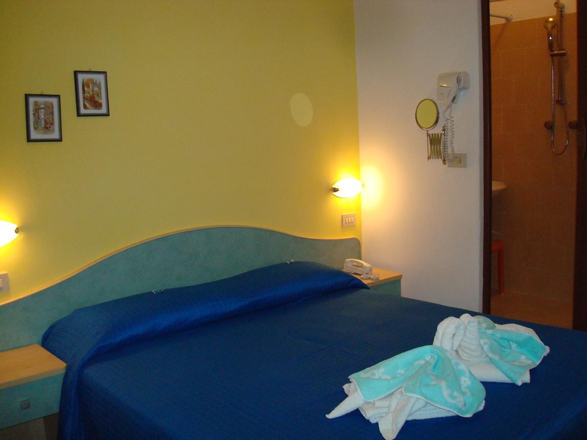 Hotel Villa Ersilia Rimini B&B Eksteriør billede