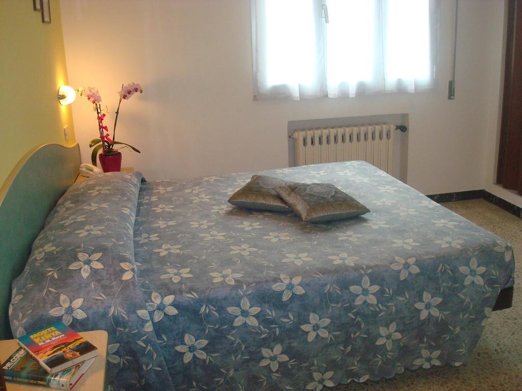 Hotel Villa Ersilia Rimini B&B Eksteriør billede
